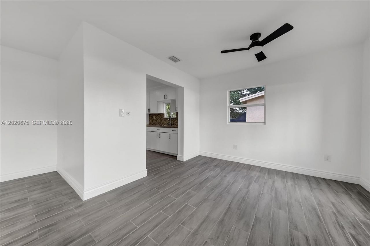 2440 NW 31st Ave, Fort Lauderdale, FL 33311 Photo