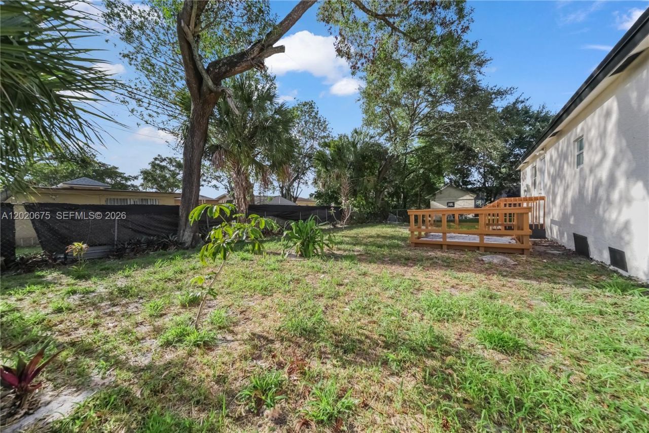 2440 NW 31st Ave, Fort Lauderdale, FL 33311 Photo