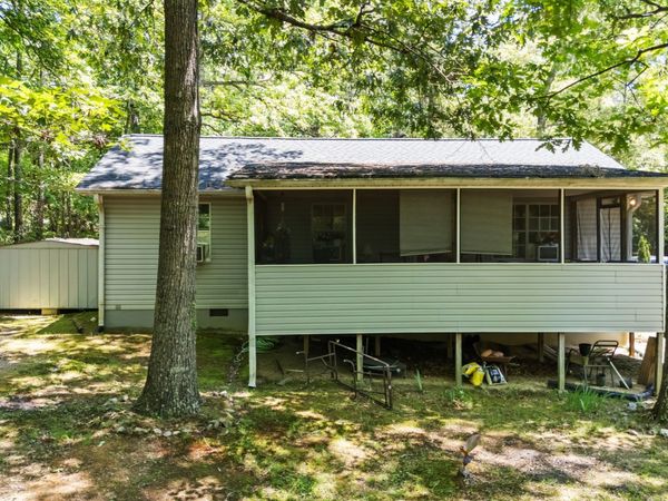 16 Two Run Crossing NW, Cartersville, GA 30120