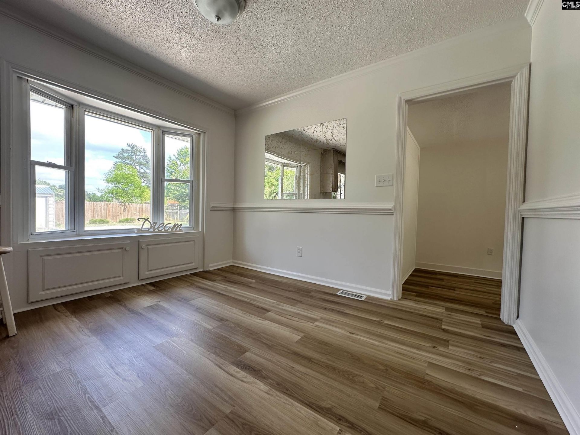 204 Haleywood Lane  Photo 14