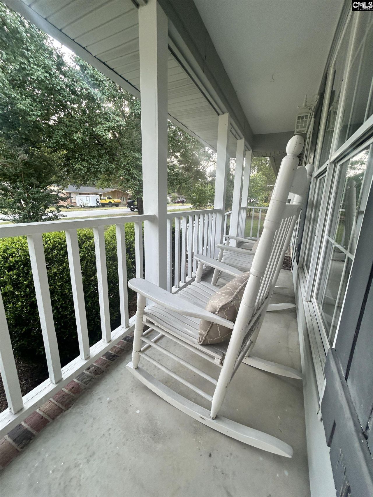 204 Haleywood Lane  Photo 6