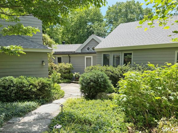 235 Middle Haddam, Portland, CT 06480