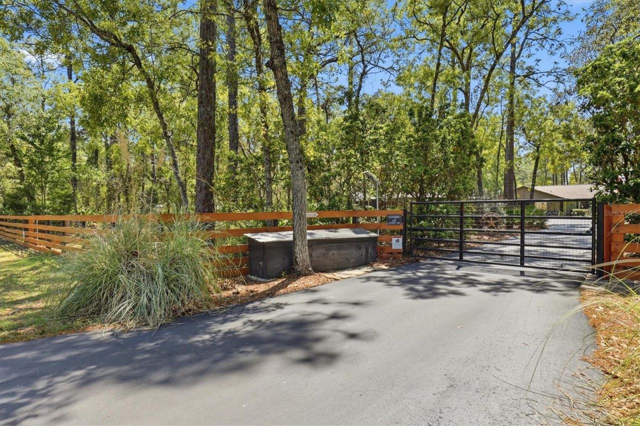 9032 Birmingham Avenue, Weeki Wachee, FL 34613 Photo