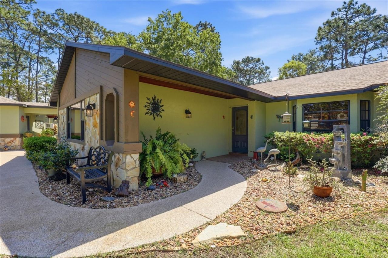 9032 Birmingham Avenue, Weeki Wachee, FL 34613 Photo
