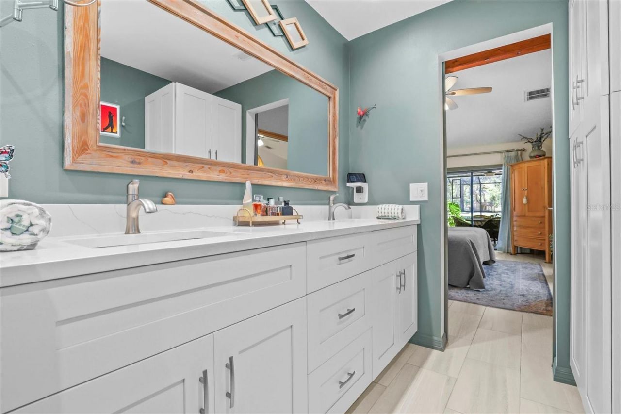 9032 Birmingham Avenue, Weeki Wachee, FL 34613 Photo