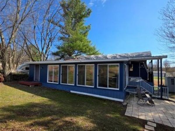 2353-2354 Norman Path , Senecaville, OH 43780