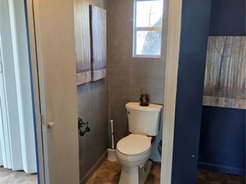 2353-2354 Norman Path, Senecaville, OH 43780 Photo 9