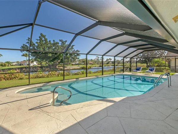 239 Torrey Pines PT, NAPLES, FL 34113