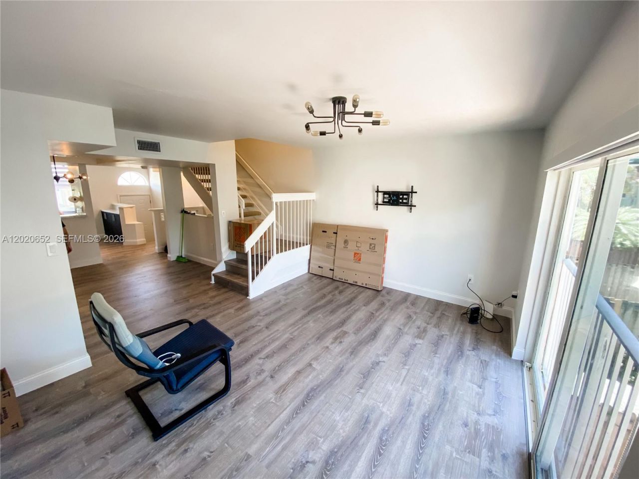 8661 NW 4th Ter, Unit 903, Miami, FL 33126 Photo