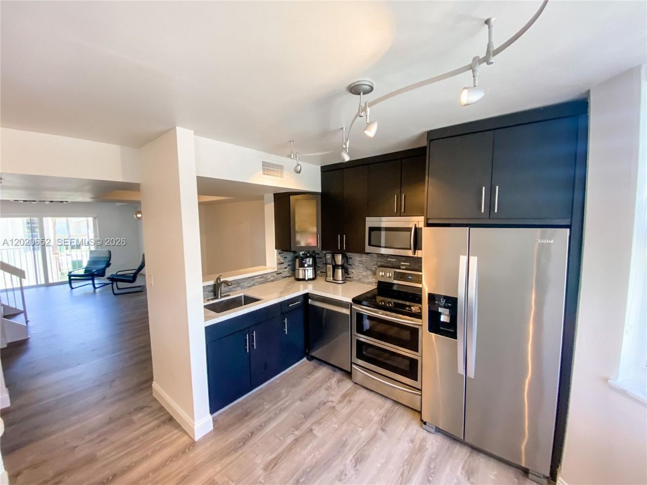 8661 NW 4th Ter, Unit 903, Miami, FL 33126 Photo