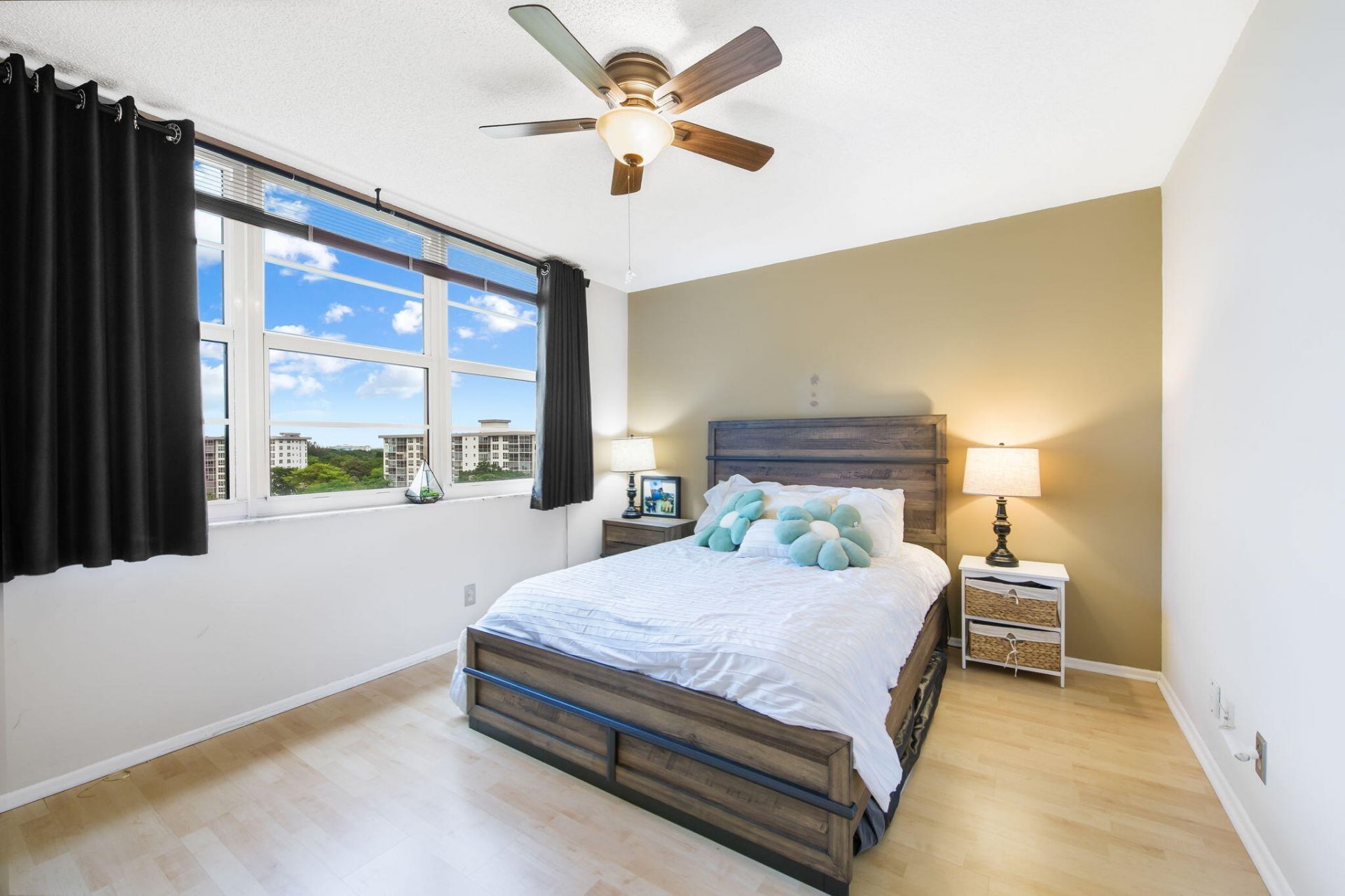 4015 W Palm Aire Drive, Pompano Beach, FL 33069 Photo