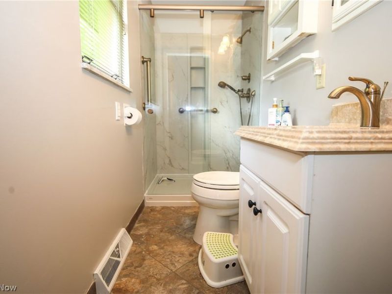116 Carroll Drive, Saint Clairsville, OH 43950 Photo 20