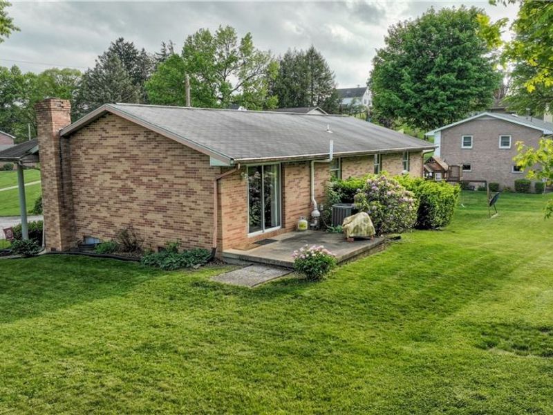 116 Carroll Drive, Saint Clairsville, OH 43950 Photo 4