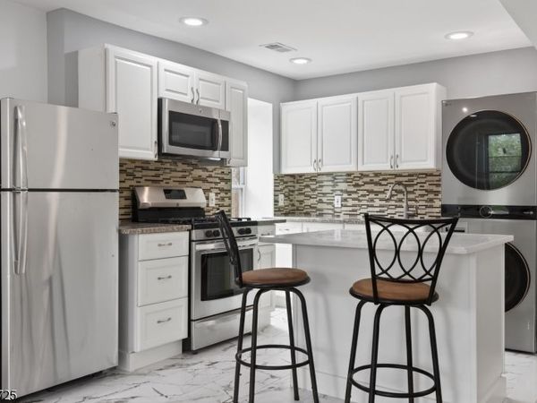 223 Main St, Unit 2, Unit 2, Belleville, NJ 07109