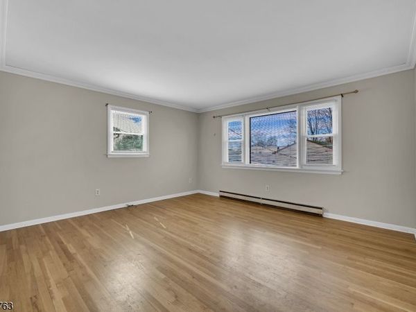 207 Gertrude Ter, Dunellen, NJ 08812