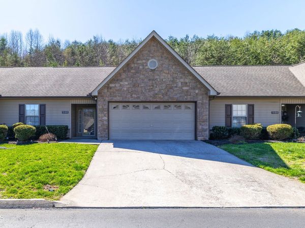 5104 Cates Bend Way, Powell, TN 37849