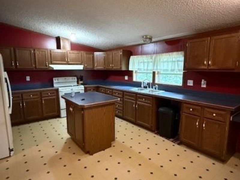 200 Case Street , Newcomerstown, OH 43832 Photo 15