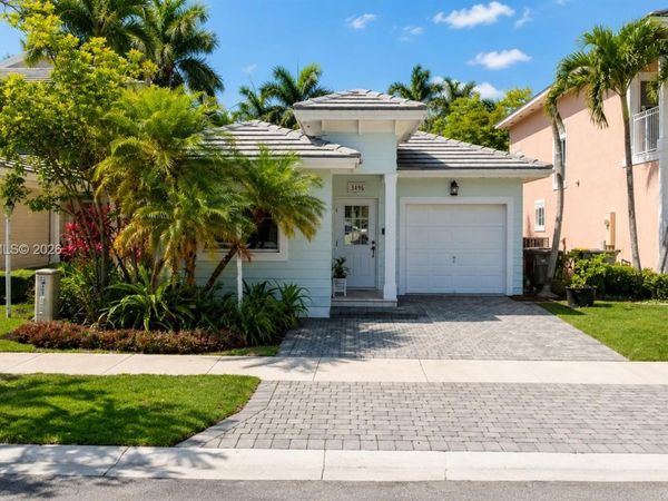 3496 NE 3rd Dr, Homestead, FL 33033