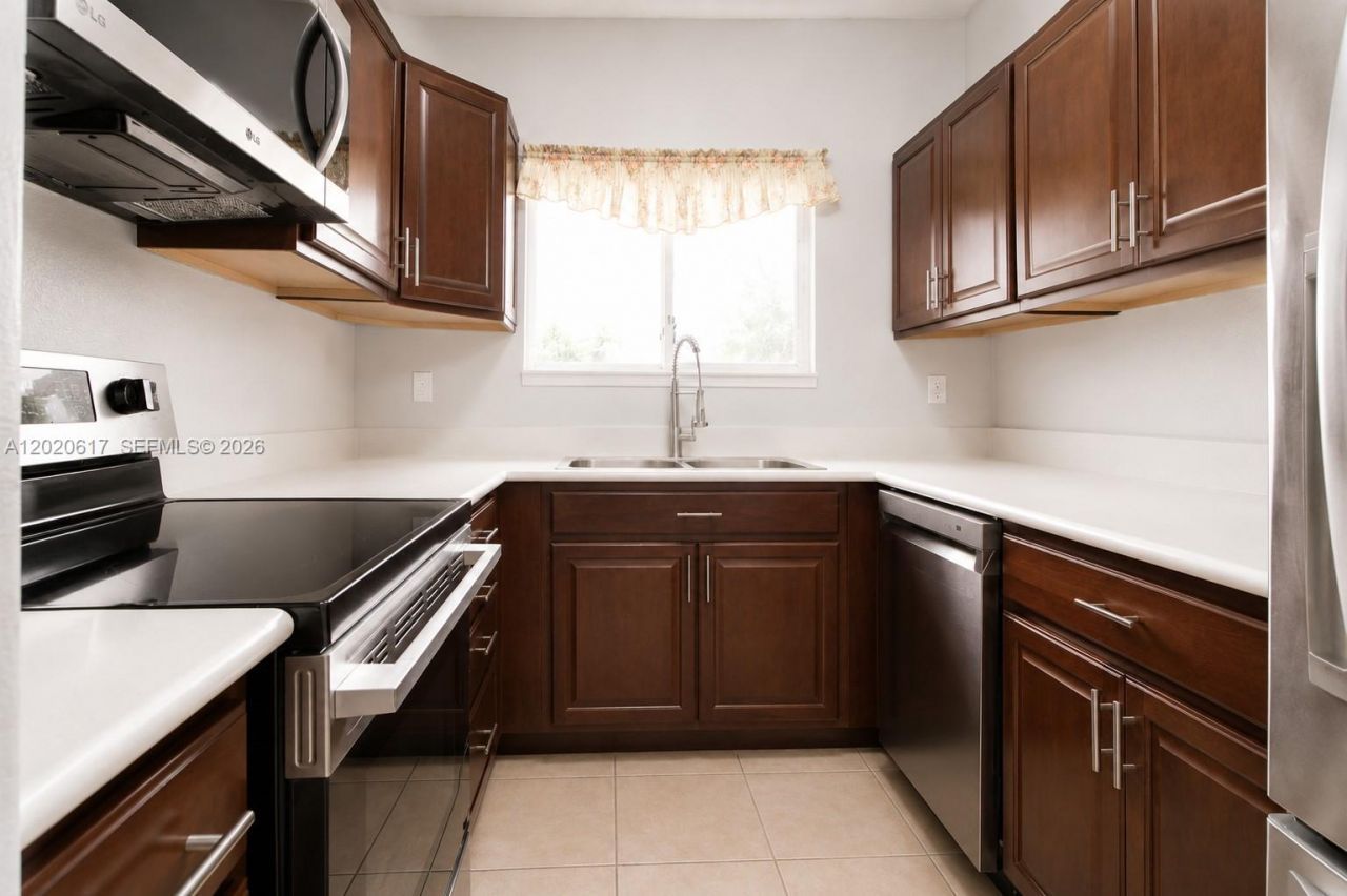 3496 NE 3rd Dr, Homestead, FL 33033 Photo