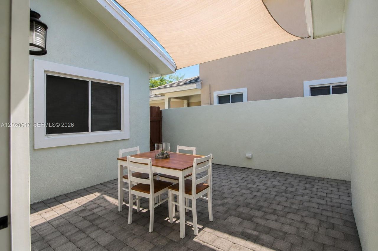 3496 NE 3rd Dr, Homestead, FL 33033 Photo