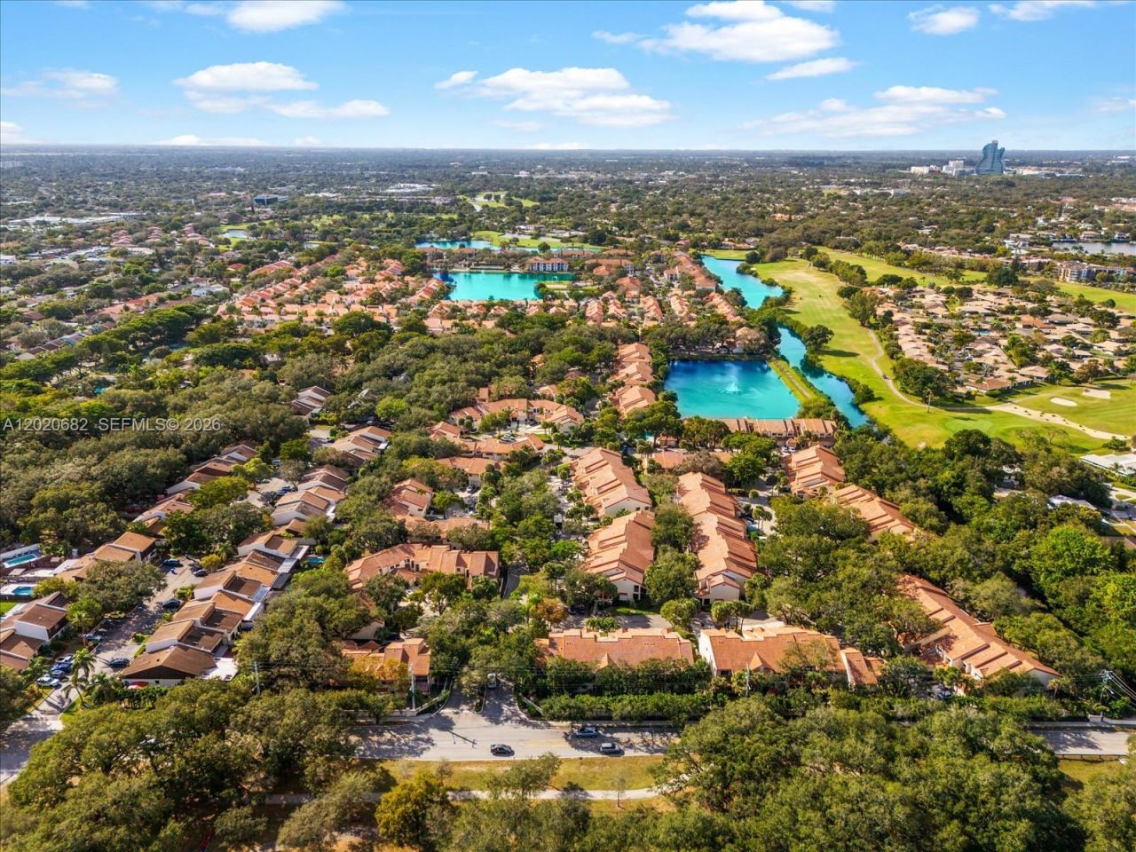 3400 Emerald Oaks Dr , Unit 801, Hollywood, FL 33021 Photo