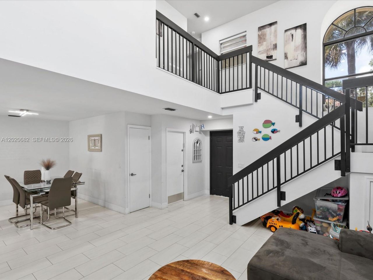 3400 Emerald Oaks Dr , Unit 801, Hollywood, FL 33021 Photo