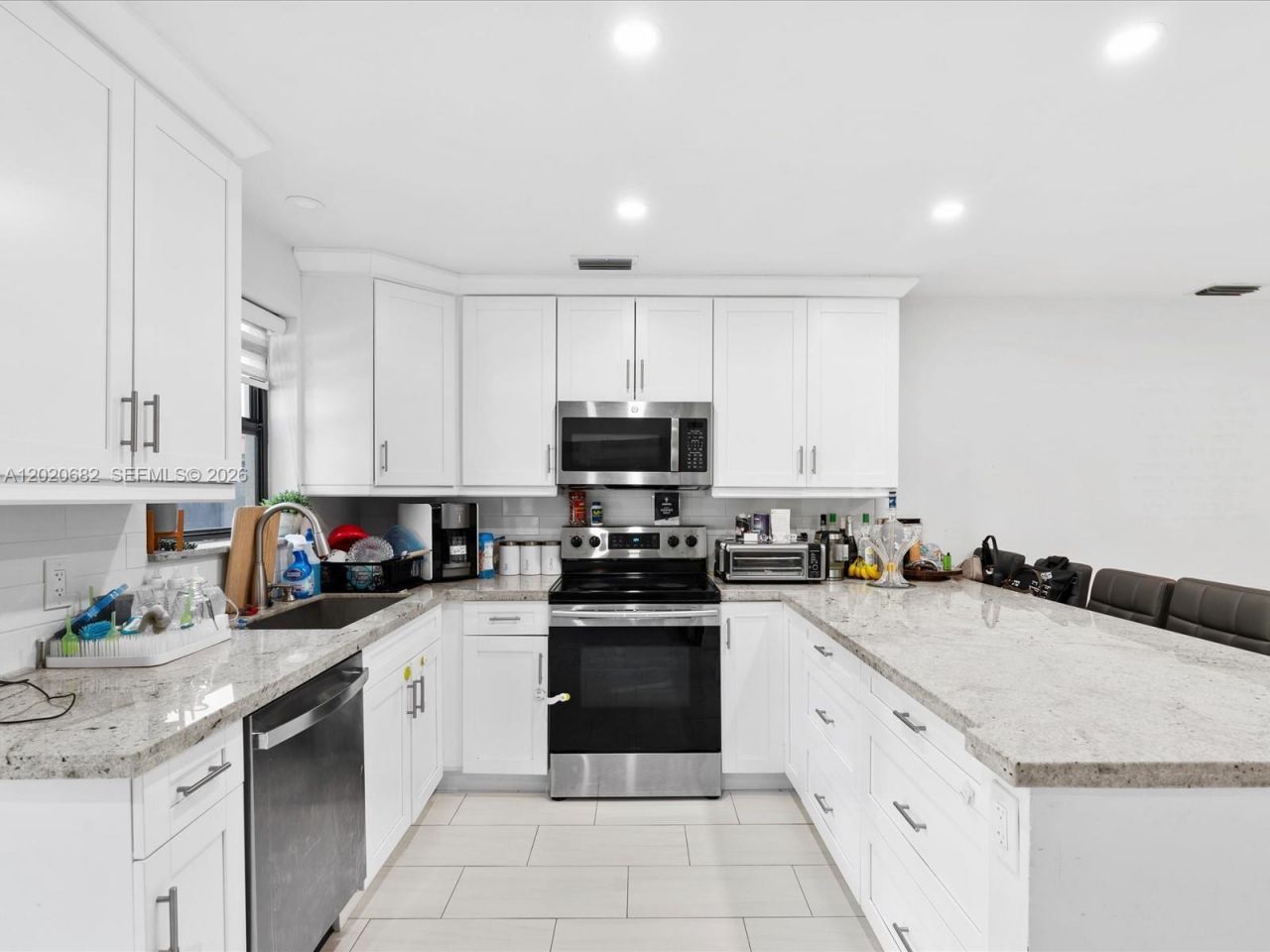 3400 Emerald Oaks Dr , Unit 801, Hollywood, FL 33021 Photo