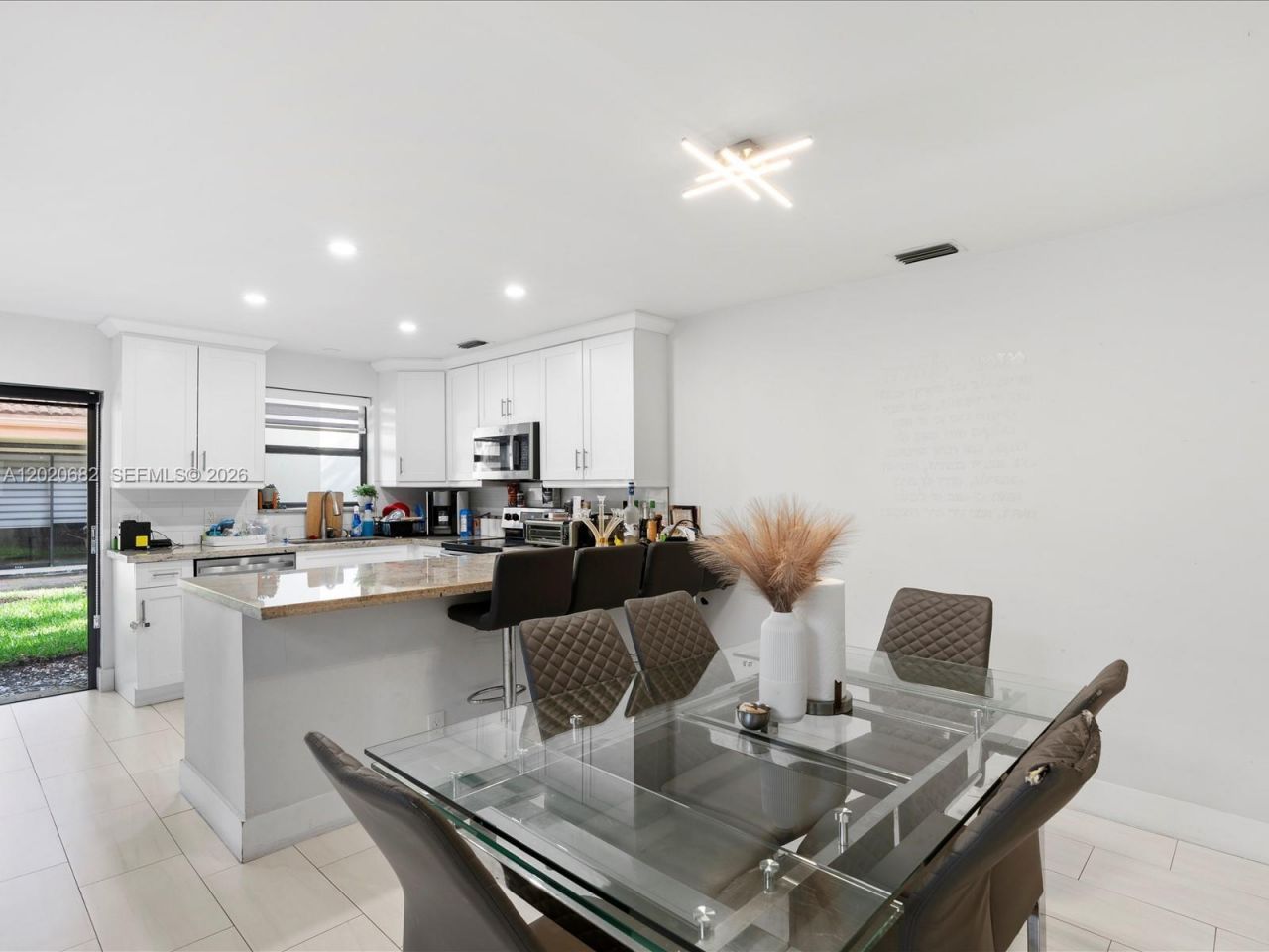 3400 Emerald Oaks Dr , Unit 801, Hollywood, FL 33021 Photo