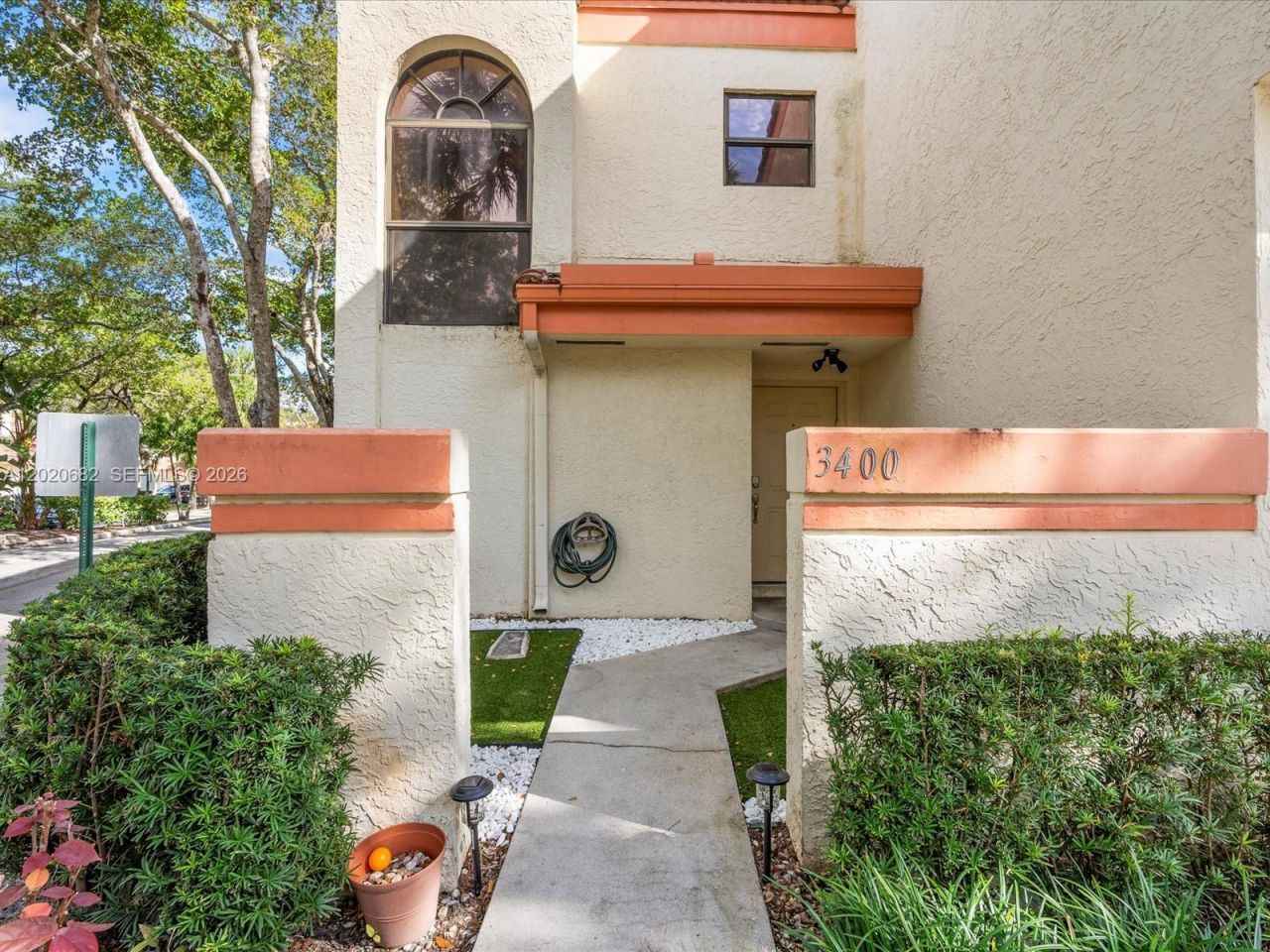 3400 Emerald Oaks Dr , Unit 801, Hollywood, FL 33021 Photo