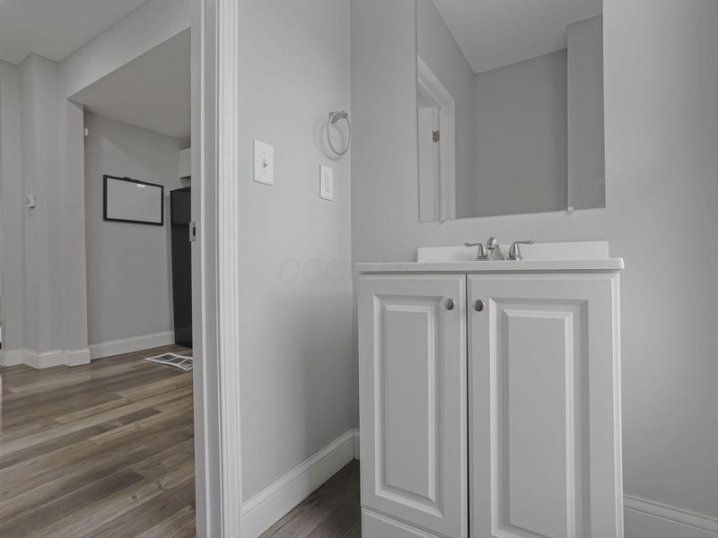 935 Ellsworth Avenue, Columbus, OH 43206 Photo 14