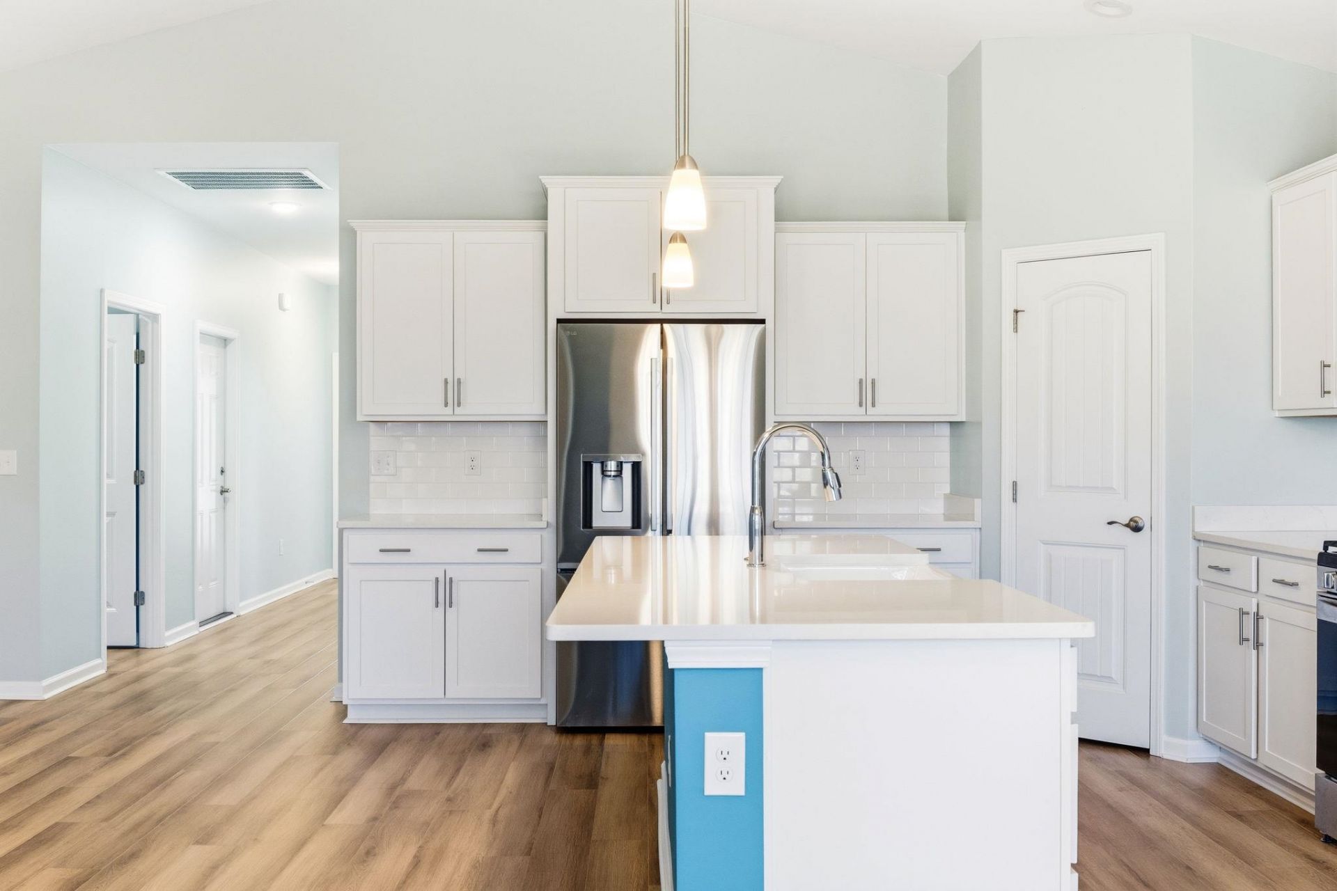 380 Lifestyle Court  Photo 21