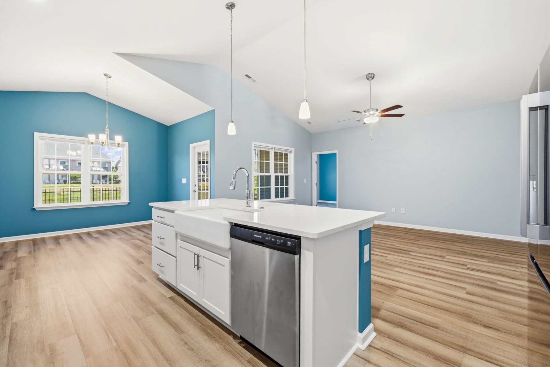 380 Lifestyle Court  Photo 23