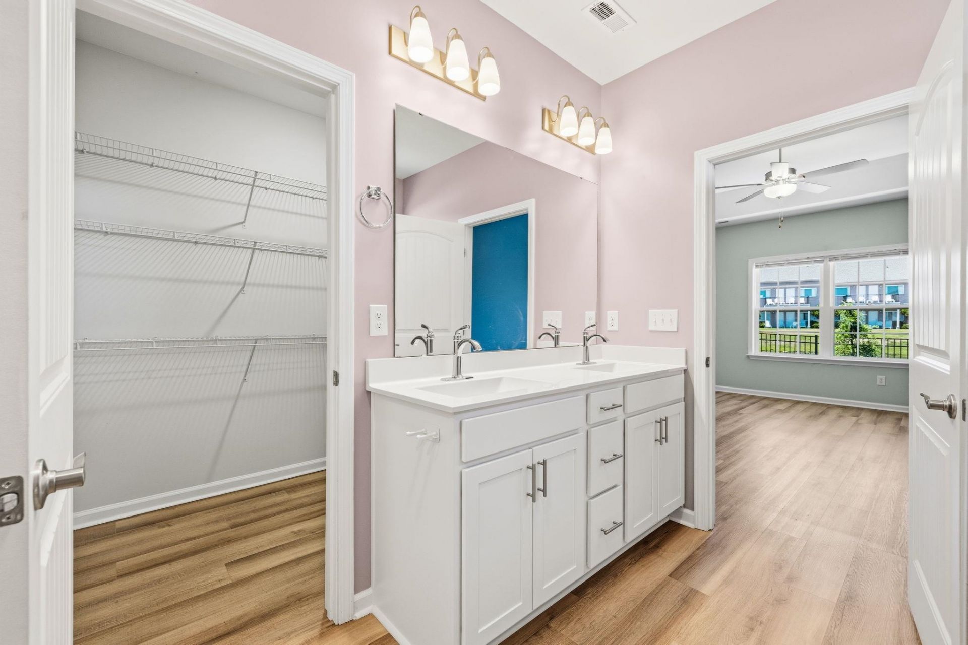 380 Lifestyle Court  Photo 31