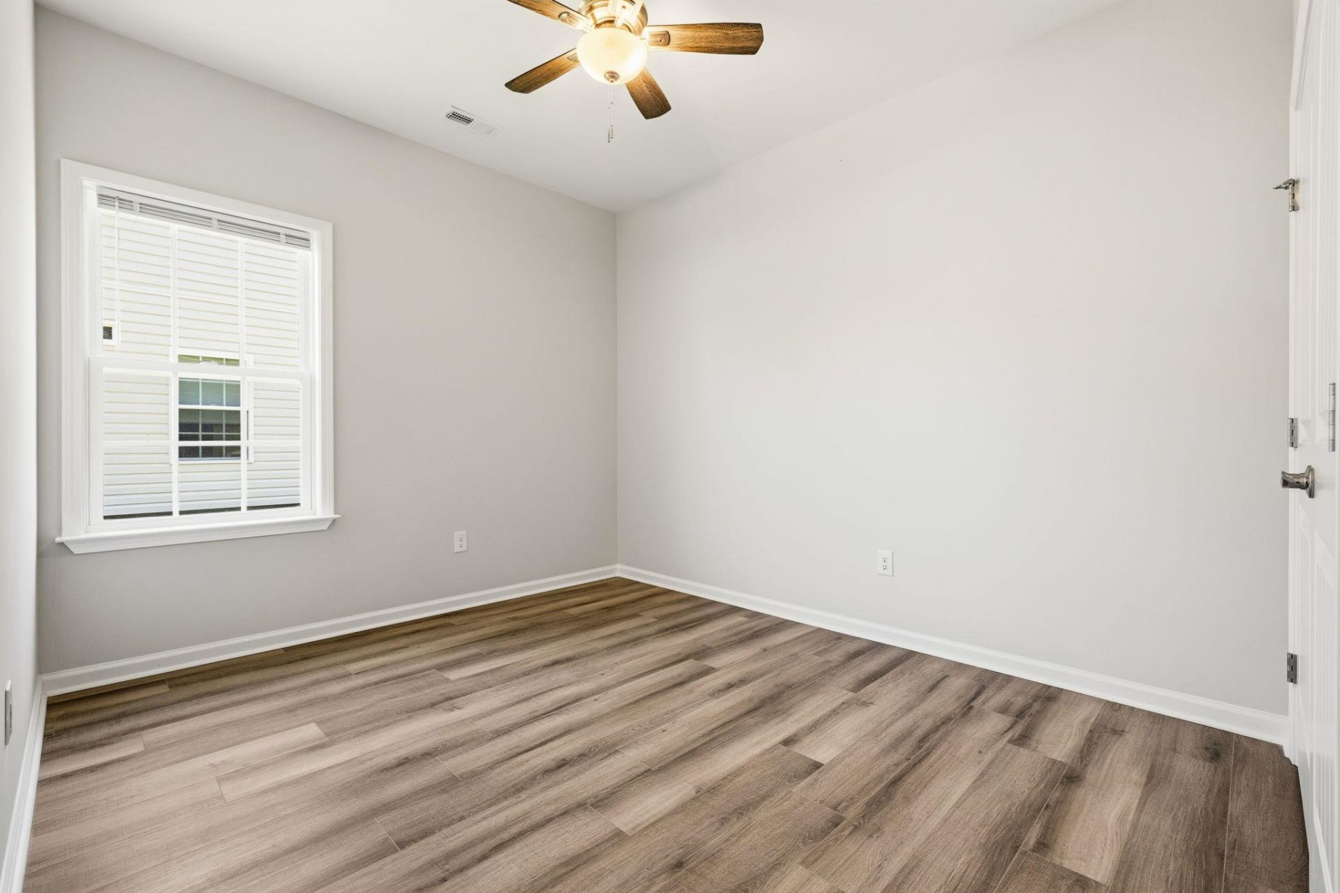 380 Lifestyle Court  Photo 39