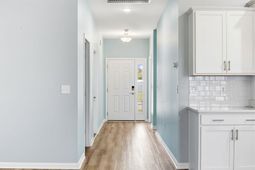 380 Lifestyle Court  photo 4