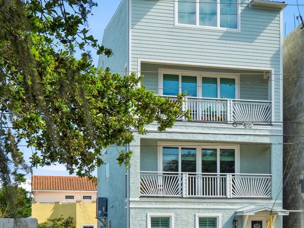140 Julia Street, New Smyrna Beach, FL 32168