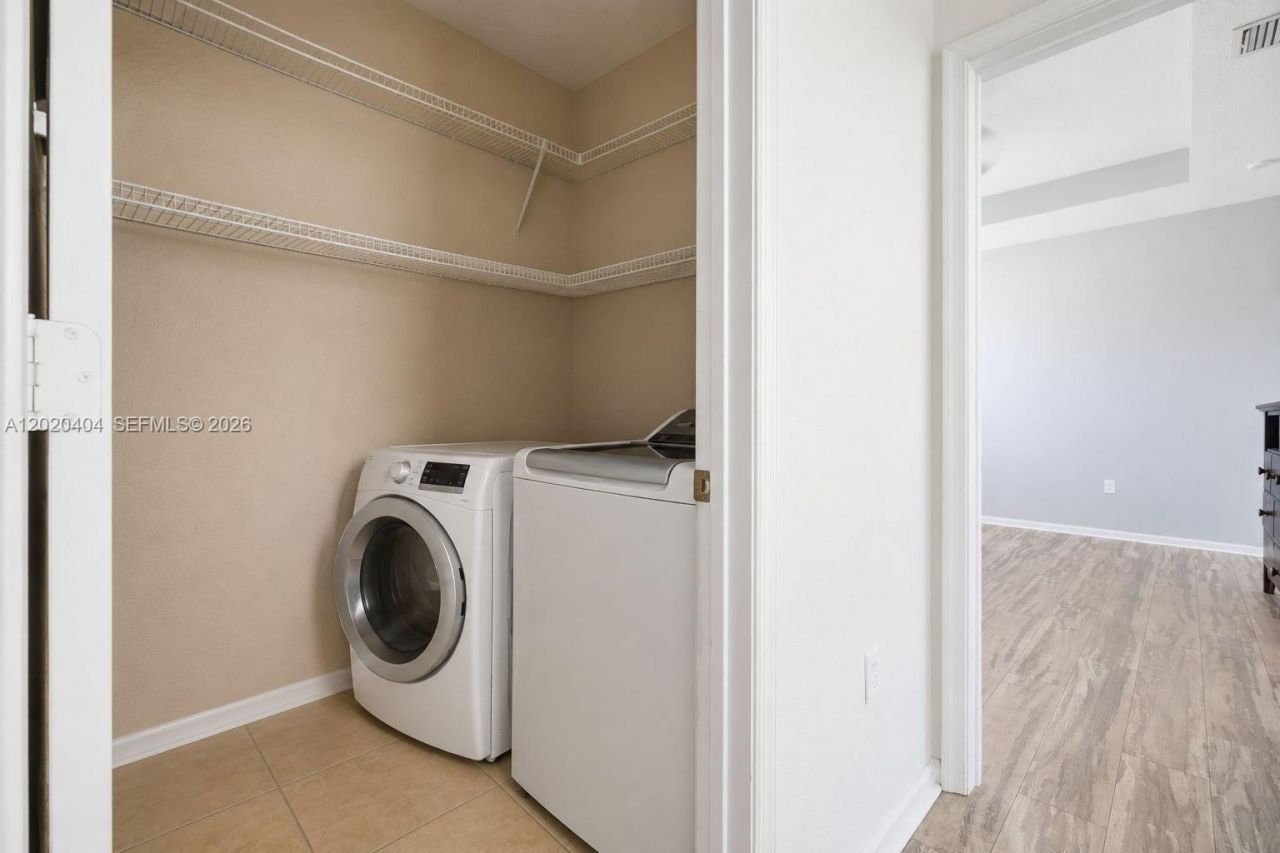 977 NE 37th Pl, Homestead, FL 33033 Photo
