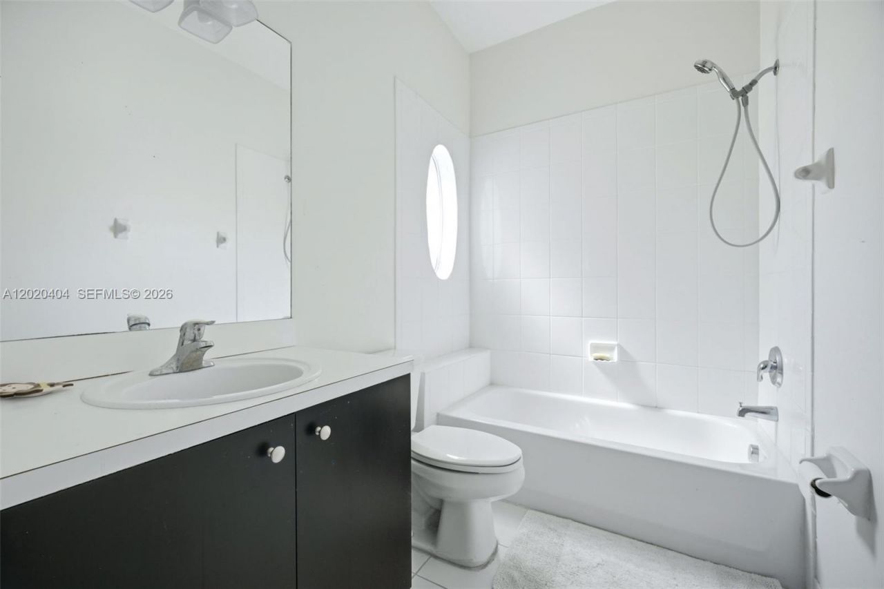977 NE 37th Pl, Homestead, FL 33033 Photo
