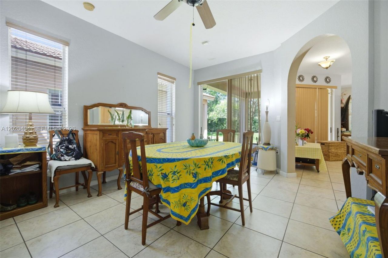 977 NE 37th Pl, Homestead, FL 33033 Photo