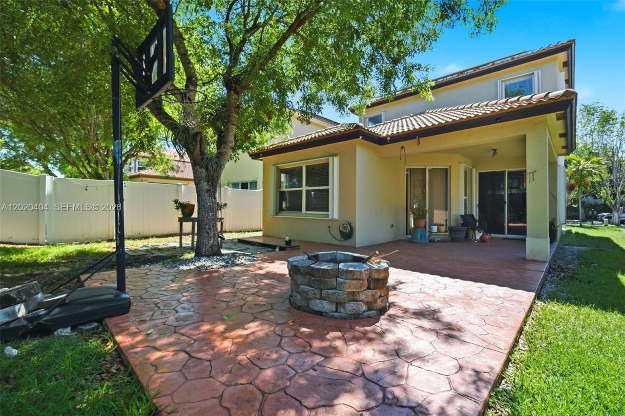 977 NE 37th Pl, Homestead, FL 33033 Photo