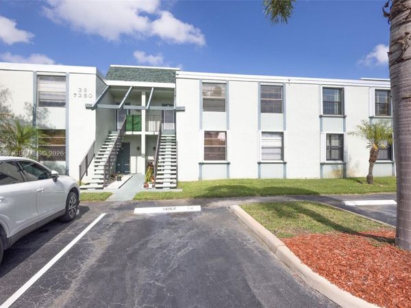 7350 NW 18th St, Unit 206, Margate, FL 33063