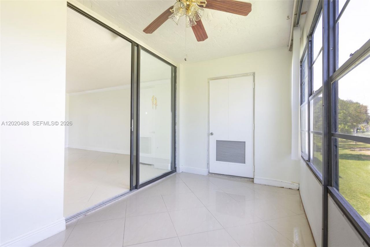 7350 NW 18th St, Unit 206, Margate, FL 33063 Photo