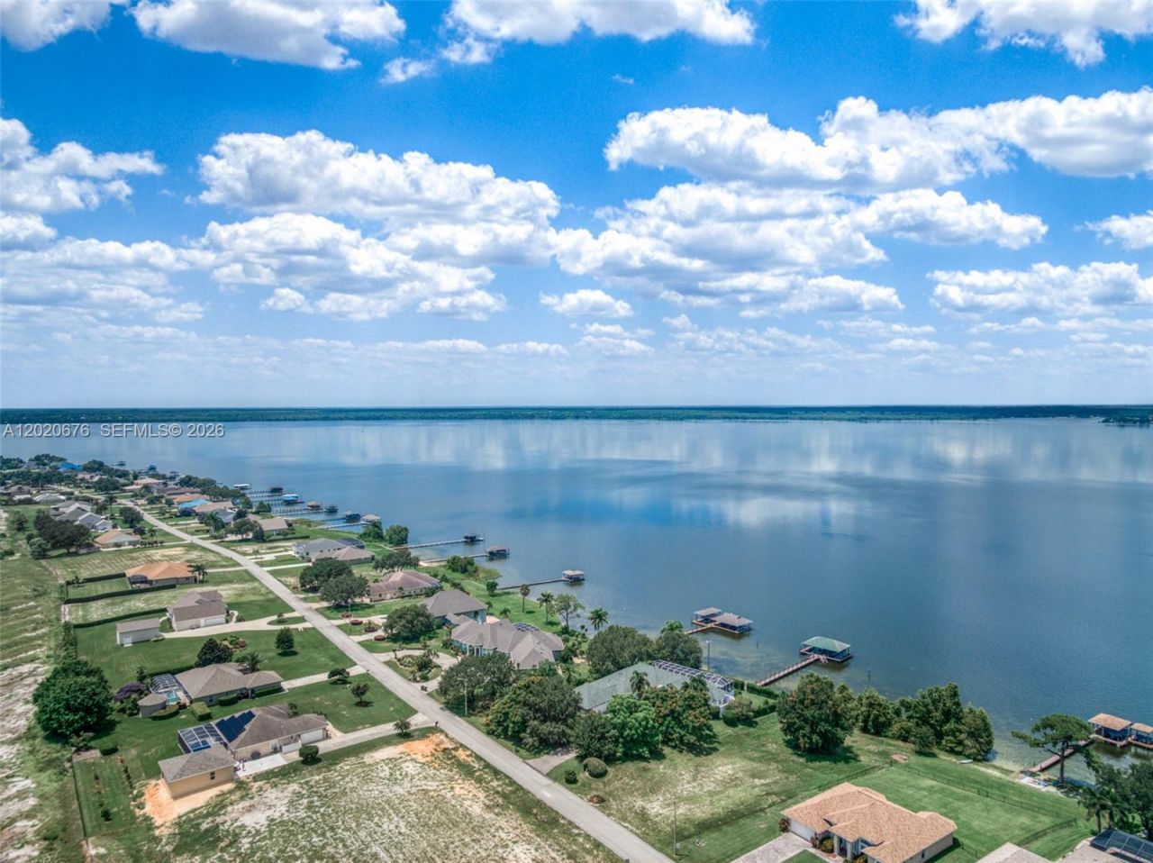 135 Sunset Pointe Blvd , Lake Placid, FL 33852 Photo