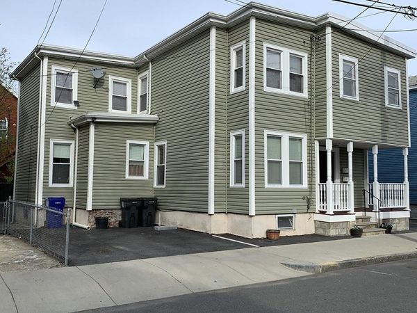 79 Blossom St, Unit 2, Chelsea, MA 02150