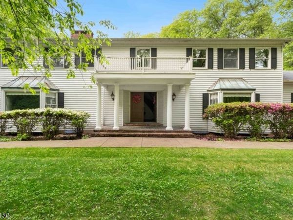 75 Woodcliff Lake Rd, Saddle River, NJ 07458
