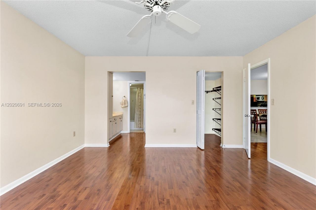 901 Colony Point Cir , Unit 521, Pembroke Pines, FL 33026 Photo
