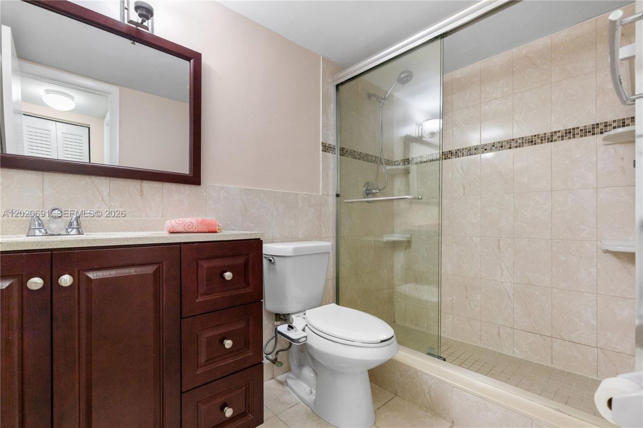 901 Colony Point Cir , Unit 521, Pembroke Pines, FL 33026 Photo