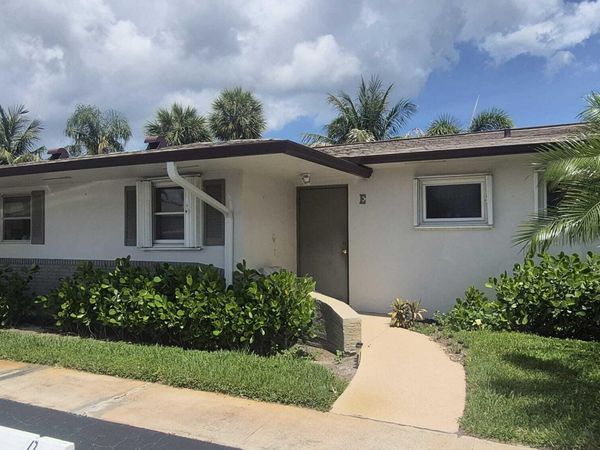 2805 Crosley Drive E, Unit Apt E, West Palm Beach, FL 33415
