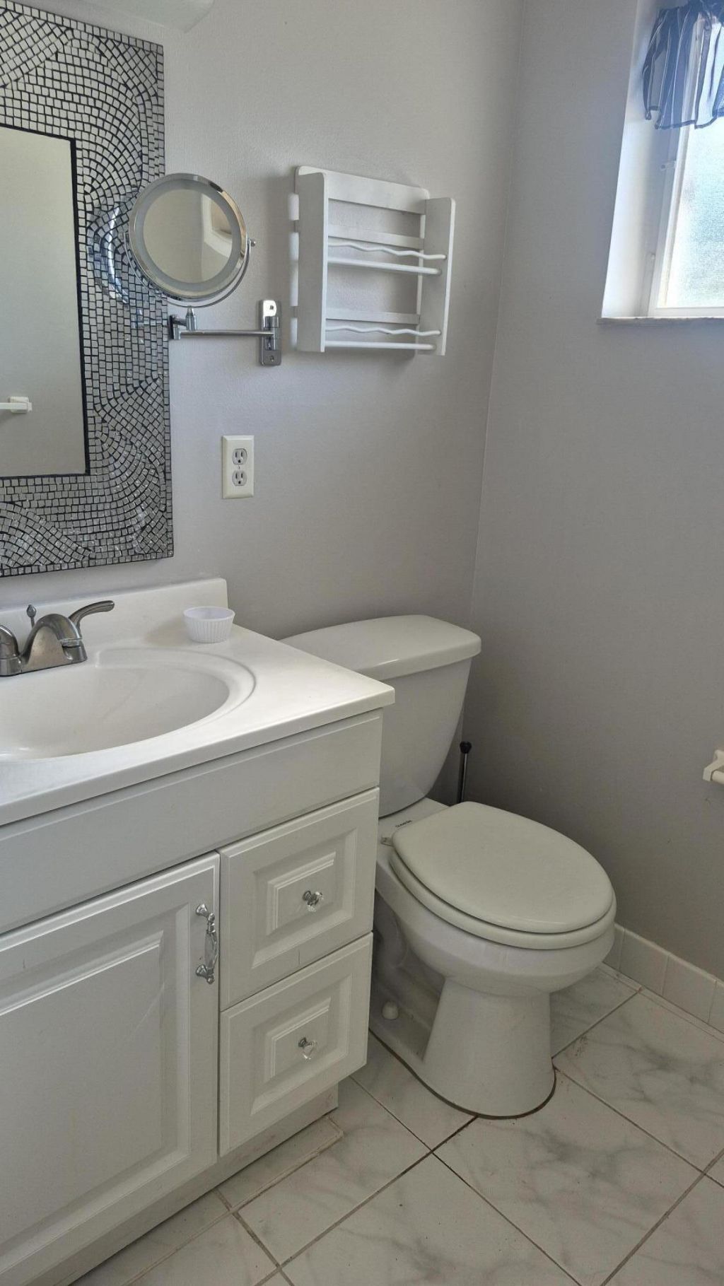 2805 Crosley Drive E, Unit Apt E, West Palm Beach, FL 33415 Photo