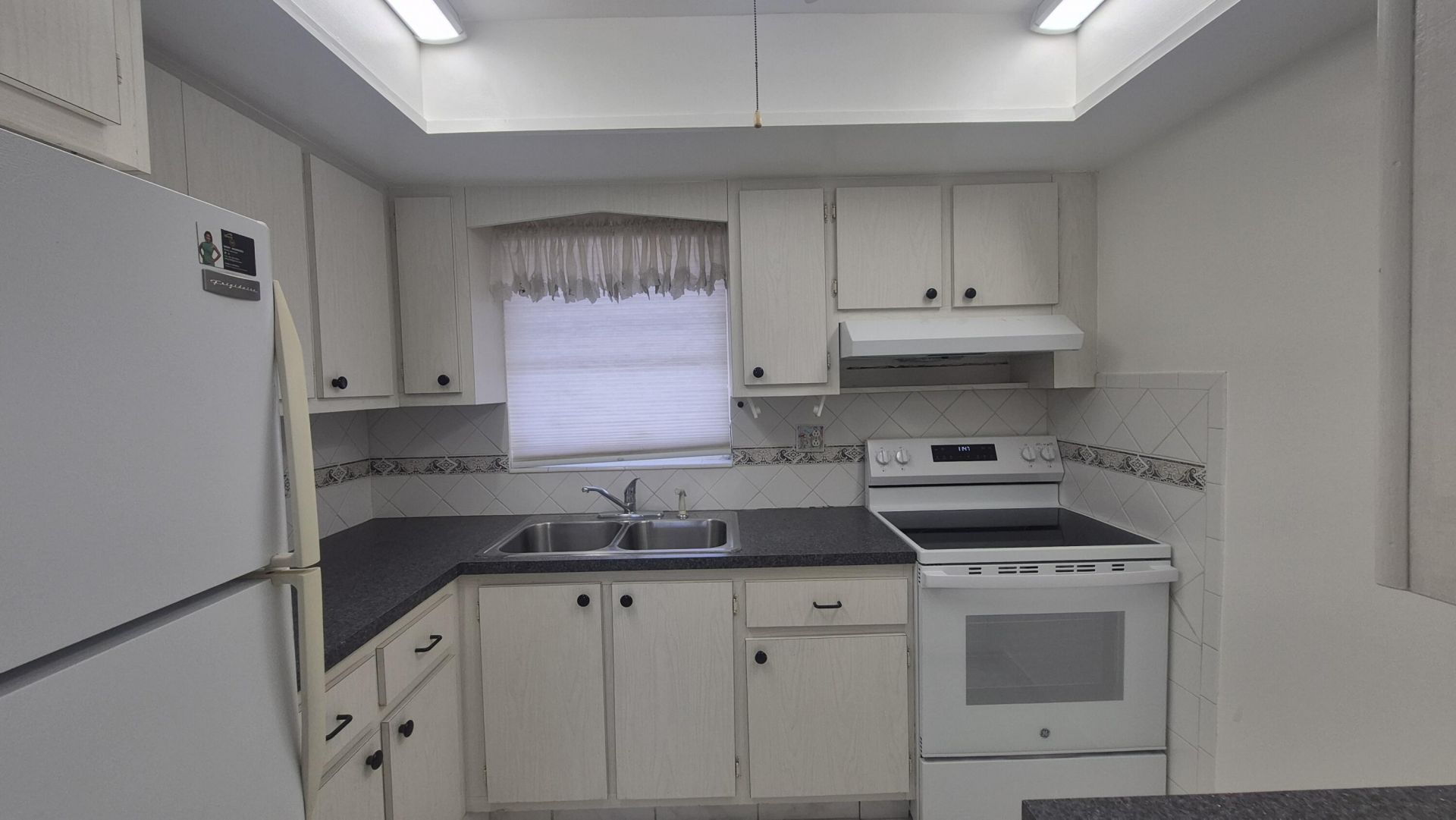 2805 Crosley Drive E, Unit Apt E, West Palm Beach, FL 33415 Photo